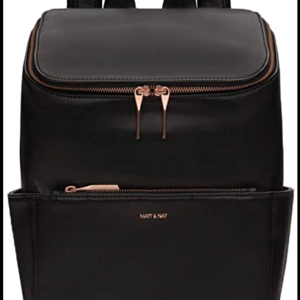 Matt & Nat Brave backpack Excellent Condition. ROSE gold zippers